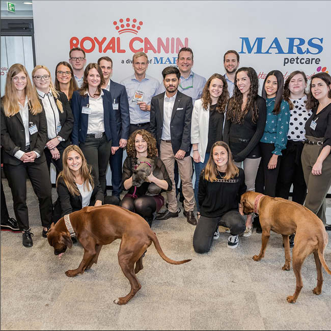 gruppenfoto-royal-canin
