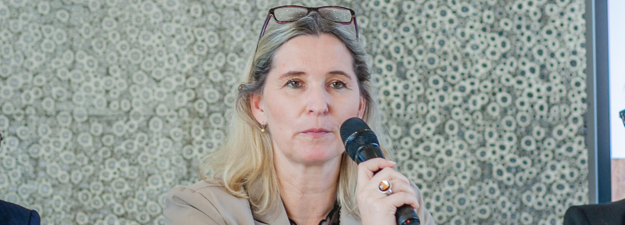 Prof. Dr. Lisa Fröhlich im Interview: Wir werden auch diese Krise meistern